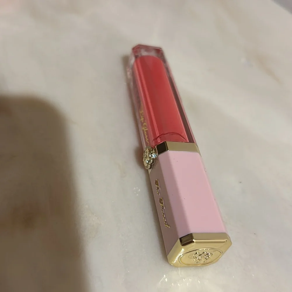 Too Faced Lip Injection Power Plumping Hydrating Lip Gloss